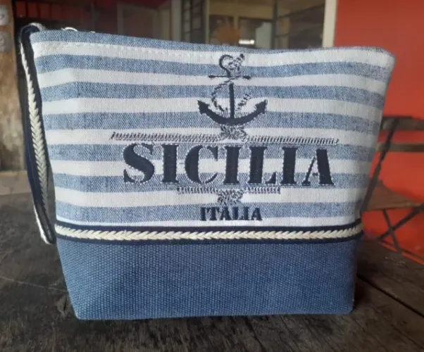 Bolsa/necessaire italiana, em lona de algodão, fabricada na Sicília. 