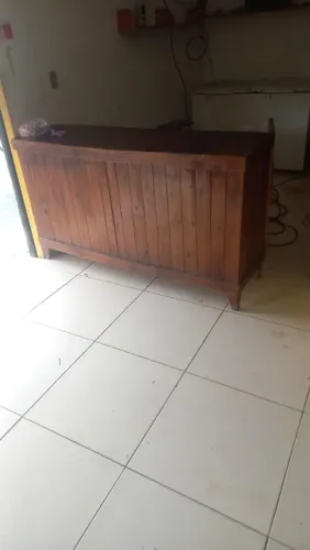 Bancada em Madeira.