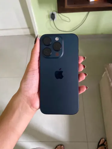 Iphone 15 pro titânio azul - 256gb