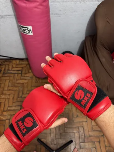 KIT DE TREINO PARA BOXE E ARTES MARCIAIS