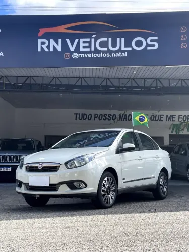 Fiat Grand Siena Essence 1.6 Flex 16V 2015