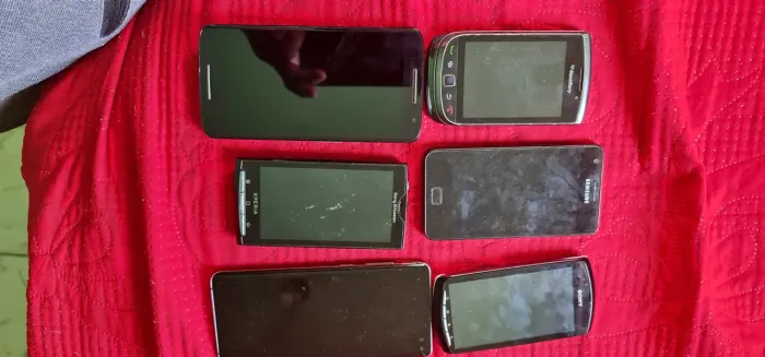 Celular mais antigo  