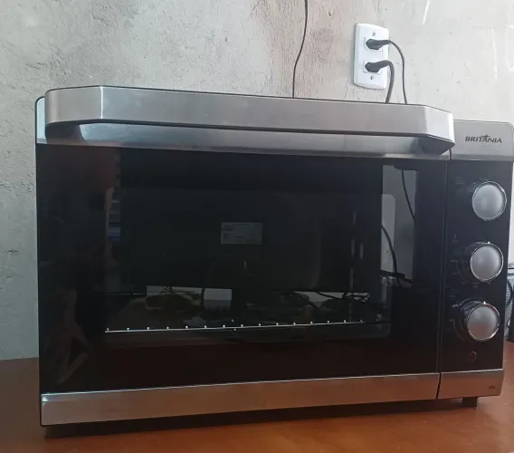Forno elétrico Britânia 50L