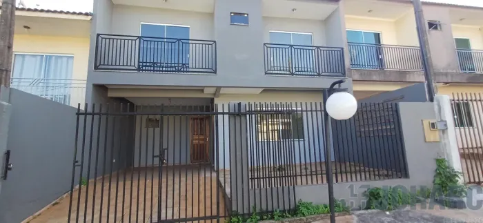Casa Residencial com 3 quartos para alugar por R$ 1250.00, 105.00 m2 - VILA SANTA HELENA -