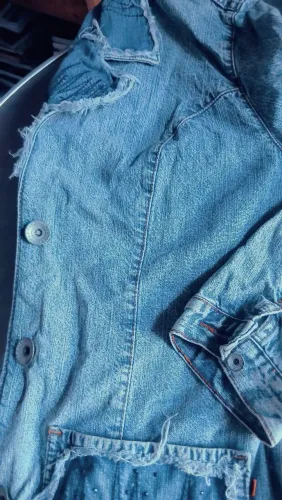 Casaco jeans tipo sobretudo mais jaqueta