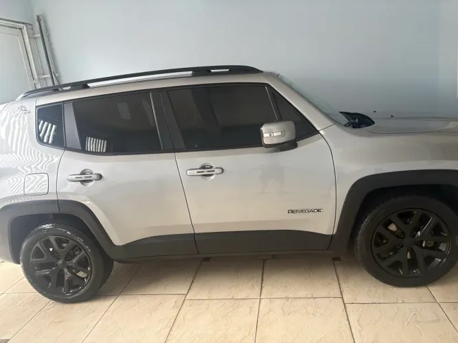 Jeep Renegade Longitude 1.8 4X2 Flex 16V Aut. 2021