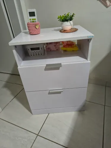 Mesinha de cabeceira 