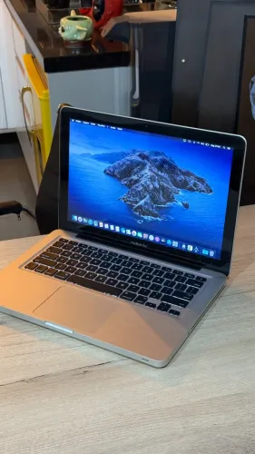 MacBook Pro 2012 | 8GB Ram | Intel Core i7 | 750GB - Loja física! Com 3 meses de garantia!
