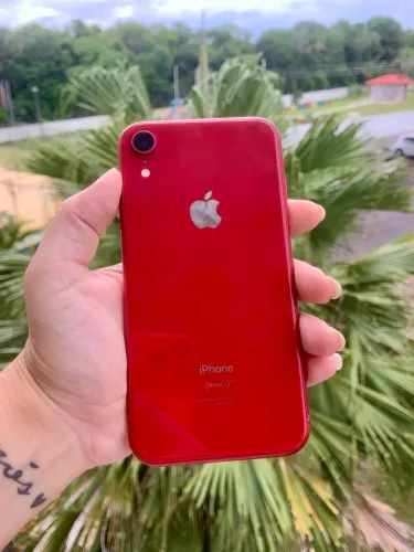 iPhone XR Red