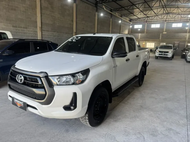Toyota Hilux CD 4X4 2.8 Diesel Mec. 2022