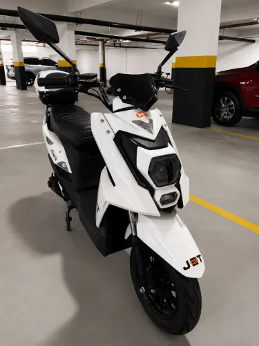 SCOOTER ELÉTRICA JET 1000W - 2025 - APENAS 1.663 KM