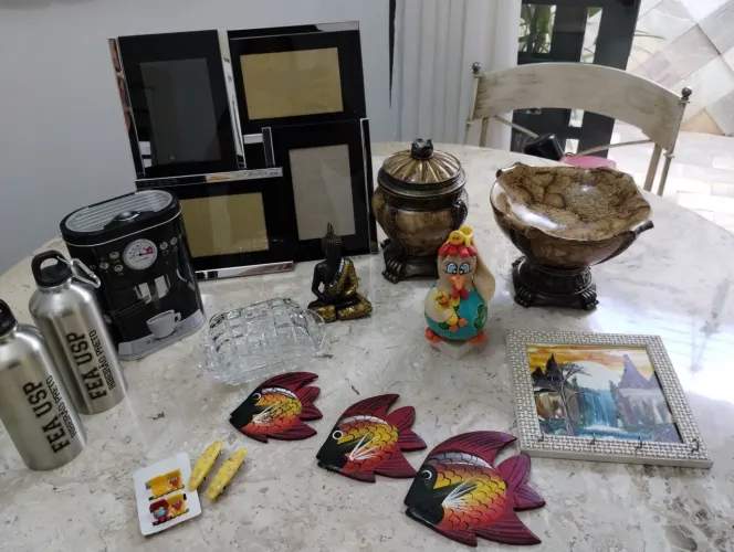 Vendo utensílios para casa