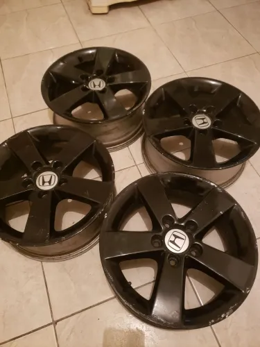 Jogo de rodas do Honda civic