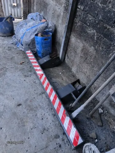 Para-choque Traseiro Homologado Para Caminhão E Carreta (2,40m) - Novo/Semi-novo