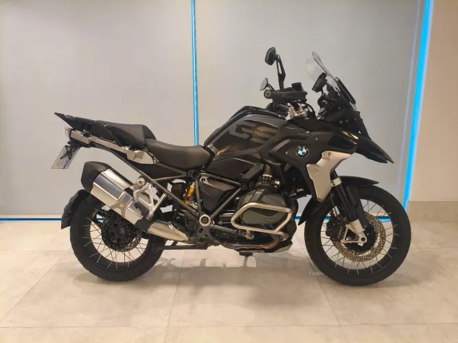 GS Premium triple Black 2021