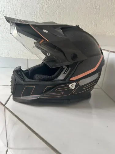 CAPACETE