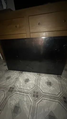 (quebrada) Televisão LG 43? modelo