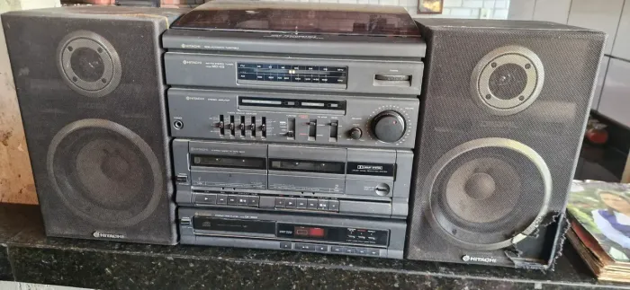 Som, toca discos, fita k7, rádio hitachi