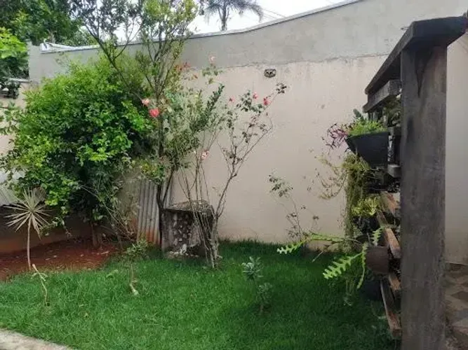 Casa no Jardim Ipanema | Suíte, Fino Acabamento e Excelente Localização!