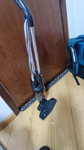 Aspirador Velho Estragado Leo