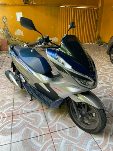 Vendo moto PCX 150cc sport