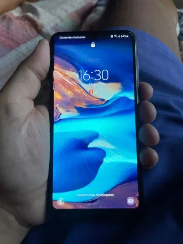 Celular barato Samsung a10 