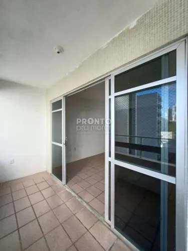 Apartamento com 3 quartos em Boa Viagem