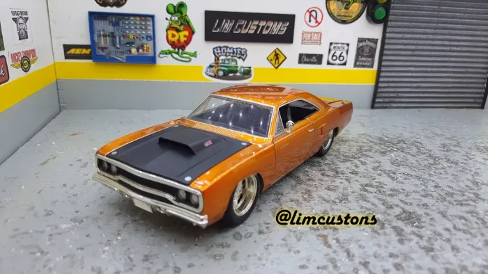 Carrinho coleção - Jada toys 1:24 Plymouth Road Runner Velozes e Furiosos