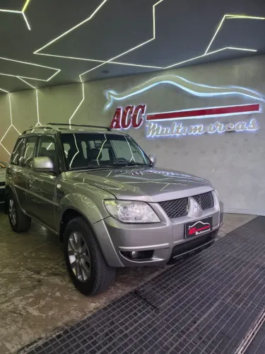 Mitsubishi Pajero TR4 2.0 Flex 16V 4X2 Aut. 2013