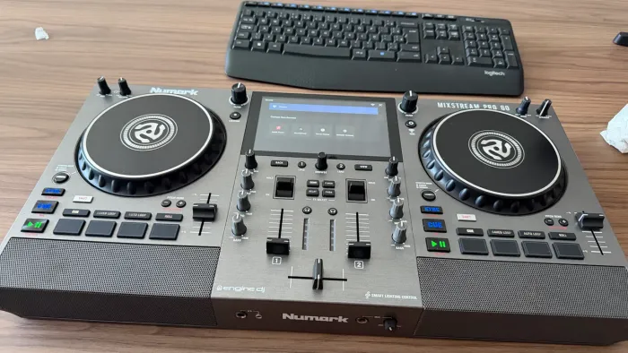 Controladora Dj Numark Mixstream Pro Go 2 Canais