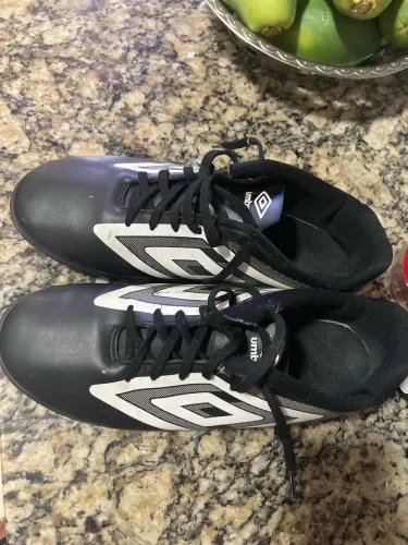 Chuteira umbro