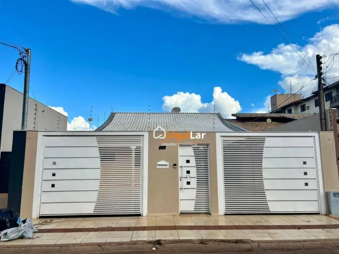 Imóvel Amplo com Dupla Aptidão Residencial ou Comercial em Terreno de 600 m² com Varanda G