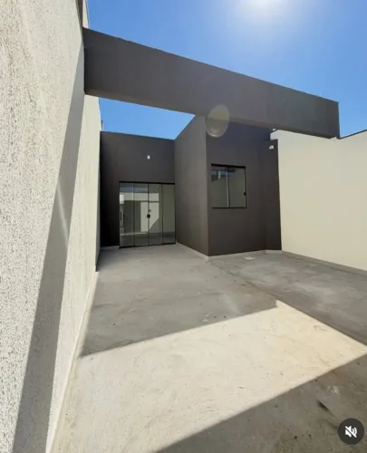 Vende se casa 2 quartos bairro residencial sul Aceita Financiamento