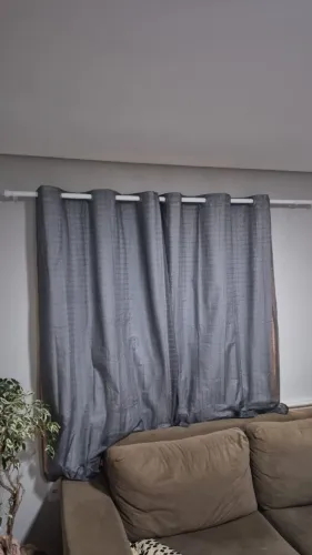 Cortinas blackout cinza para janelas