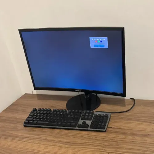 Monitor Samsung Curvo F390 24 Full HD