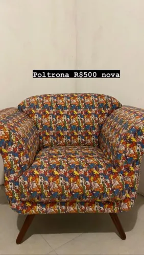 Sofá seminário novo em.bom estado