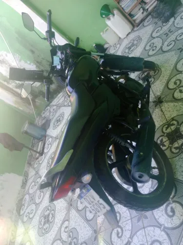 Vendo moto em ótimo estado 