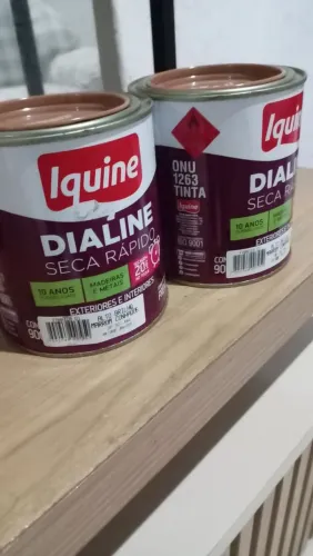 Tinta iquine DIALINE SECA RÁPIDO DUAS LATAS. 130 REAIS