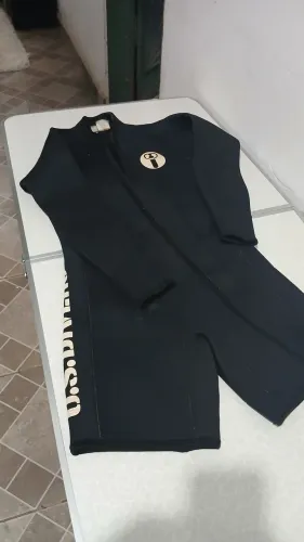 Roupa neopreme
