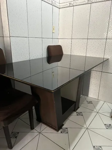 Mesa de vidro preto 