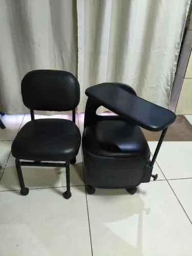 Cadeira manicure , as duas por , 300