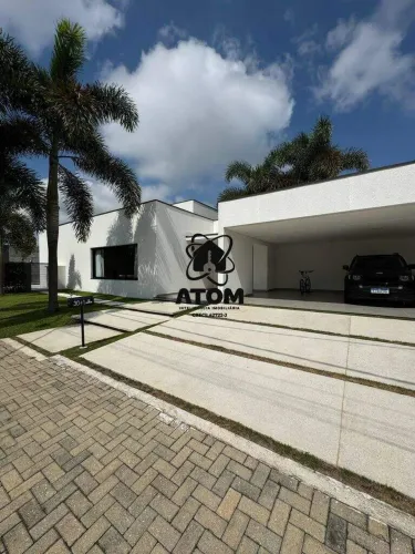 Casa com piscina e área Gourmet para Locação em condomínio de Alto Padrão.