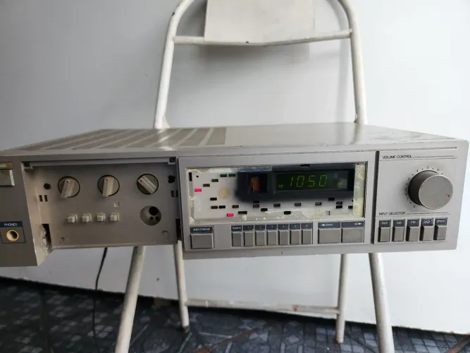 Túnel amplifier receiver,gradiente  sucata pra peças.