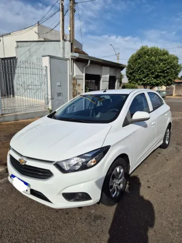 Chevrolet Onix Hatch LT 1.0 8V Flex Mec. 4P 2019