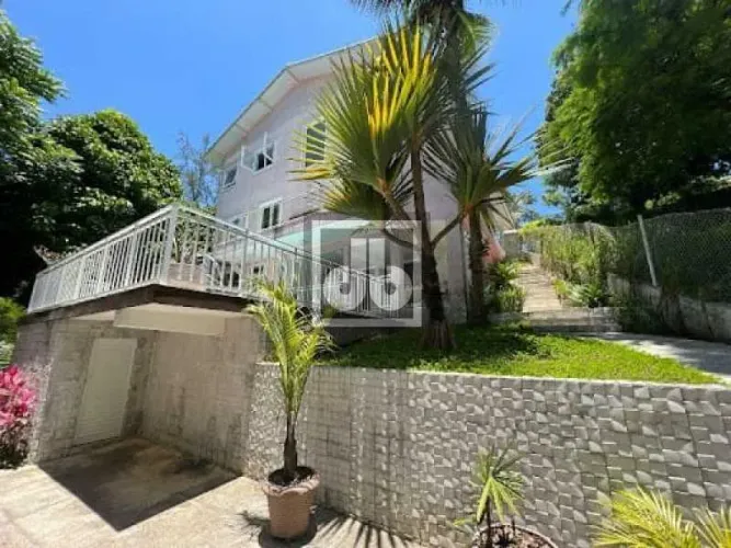 Casa em Condomínio - Duplex / Residencial / SAPE