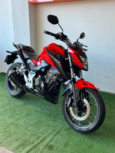 Cb 300f Twister cbs