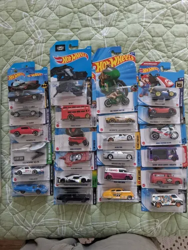 HOT WHEELS  - VARIADOS 