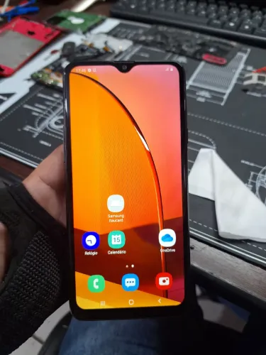 Samsung A20S