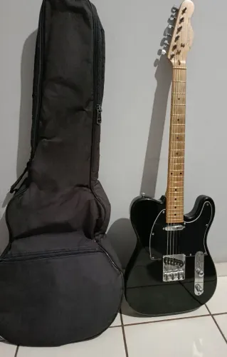 Guitarra elétrica strinberg - usada