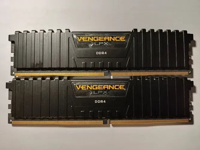 Memória Corsair Vengeance LPX DDR4 - 8GB x 2 (16GB) - 3200MHz - CL 16